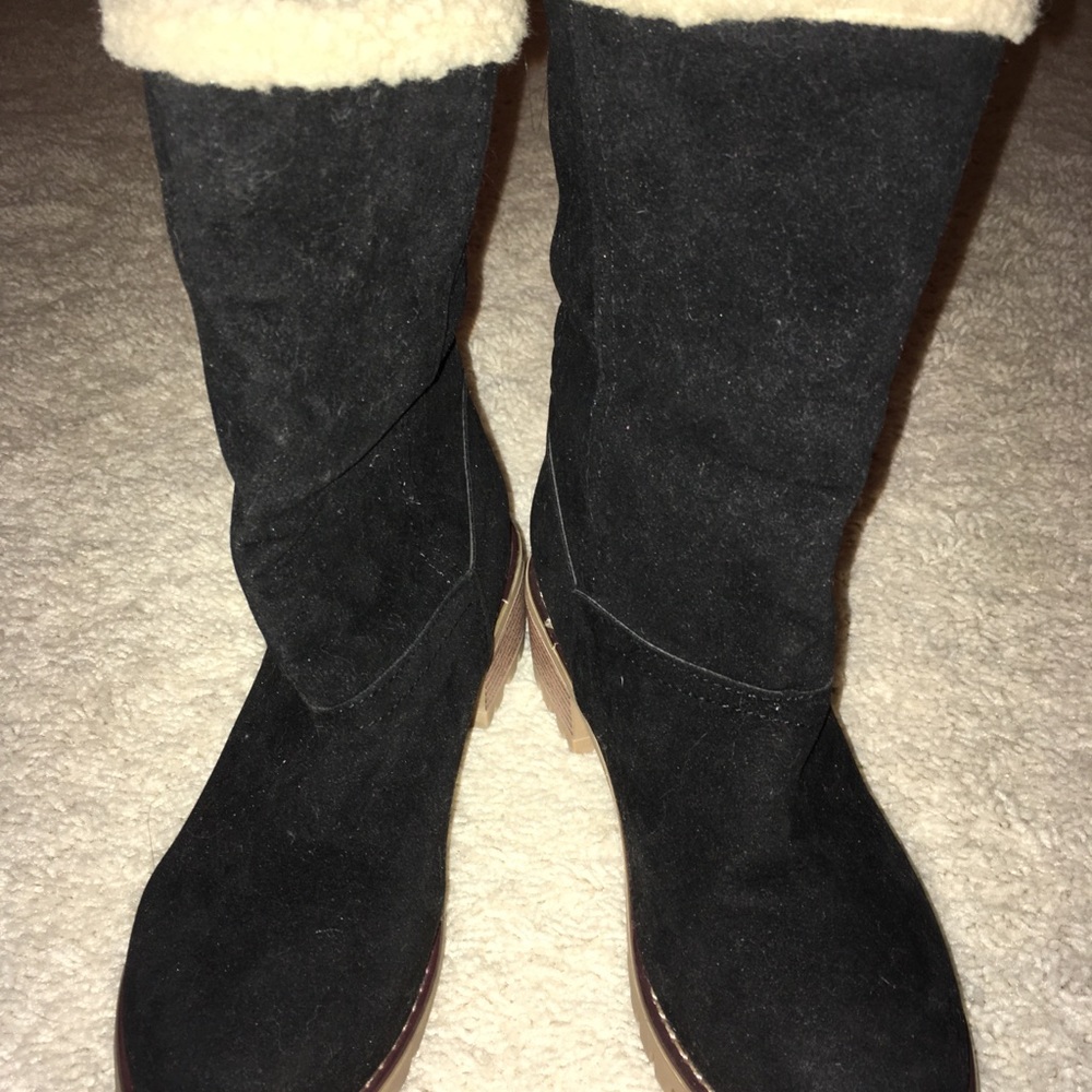Boots, Size 5 - Picture 2 of 6